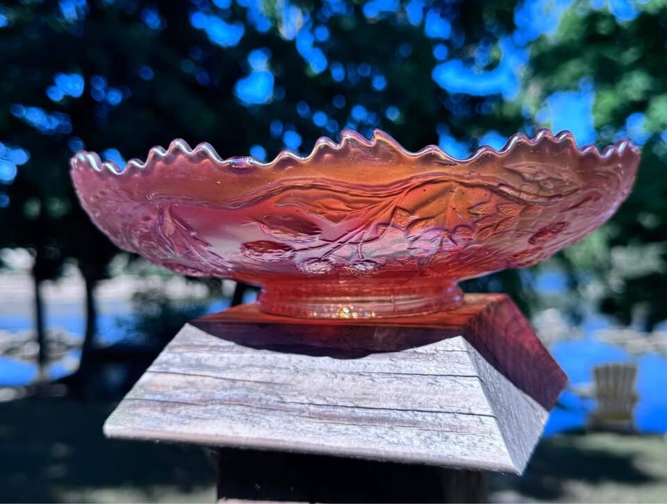 Vintage Carnival Glass Bowl - photo 9