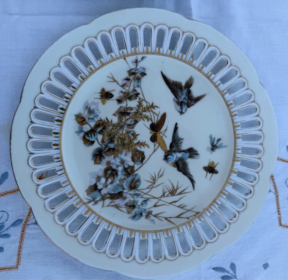 Antique Reticulated Porcelain Plates – Pirkenhammer & Portrait - photo 5