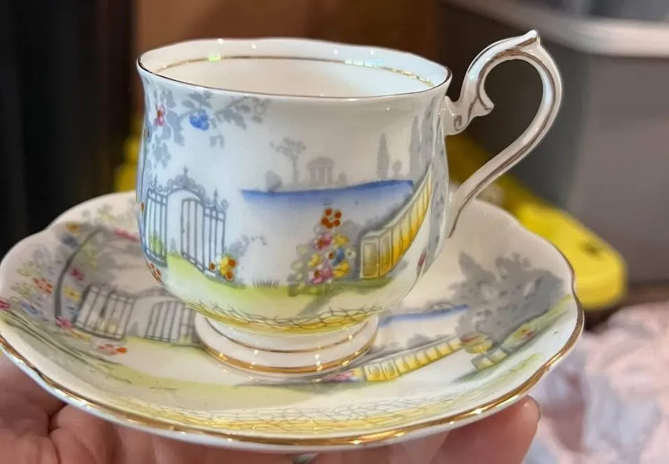 Collectible Paragon Aynsley Nippon Teacups and Saucers - photo 5