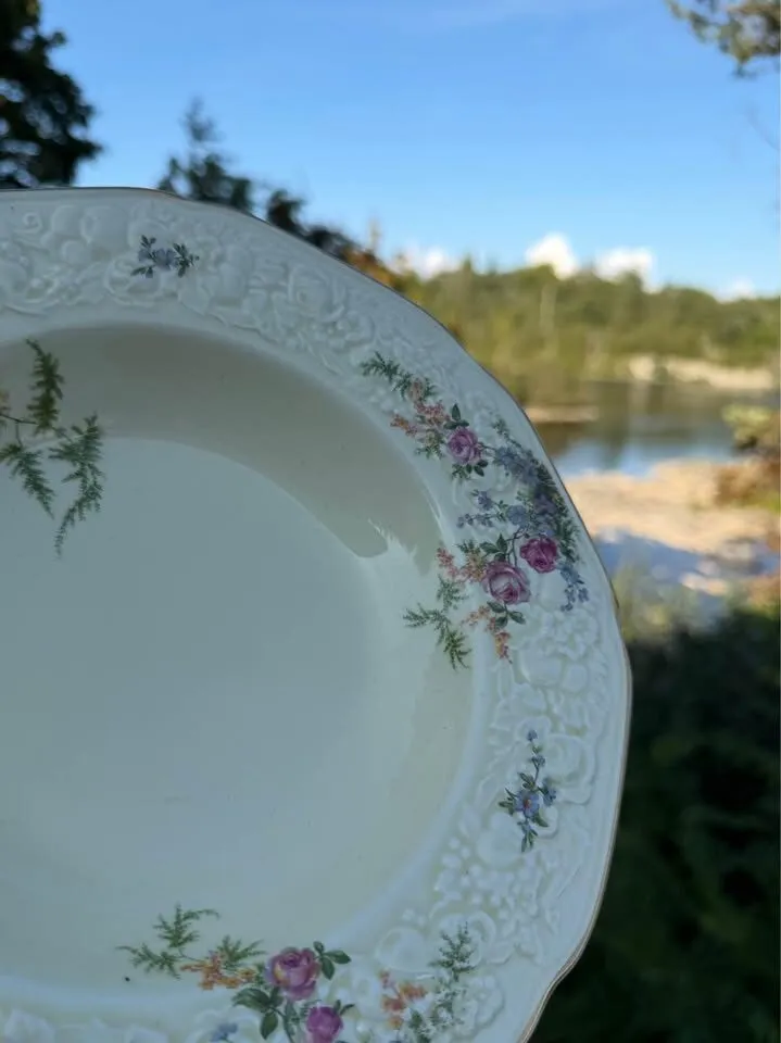 Vintage Crown Ducal "Rosalie" Rimmed Bowl – Florentine Shape - photo 6