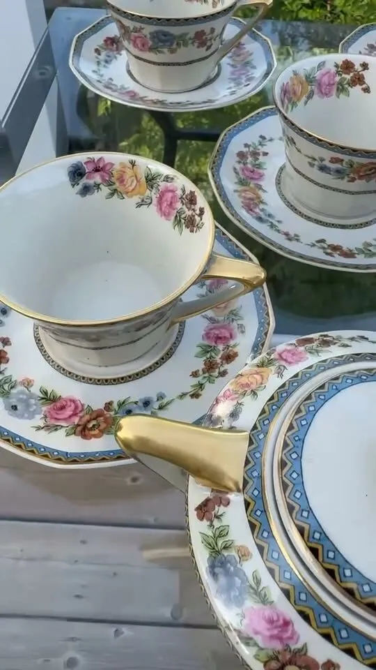 Antique Haviland Limoges 'Champlain' 24-Pc Tea Service for 4 + Extras" - photo 1