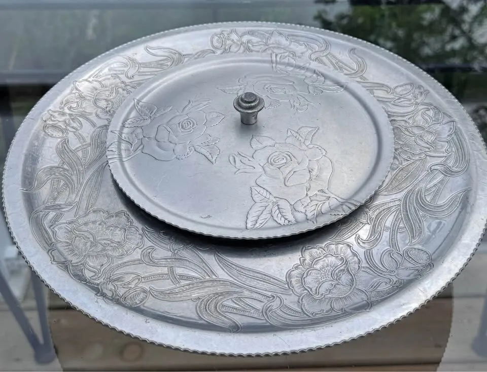 Vintage Wilson Specialties Aluminum Lazy Susan w/ Original Glass Insert and lid - photo 3