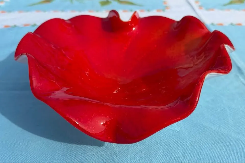 Vintage Mid-Century Murano Art Glass Ruffled Dish - Red & Gold Aventurine - photo 3