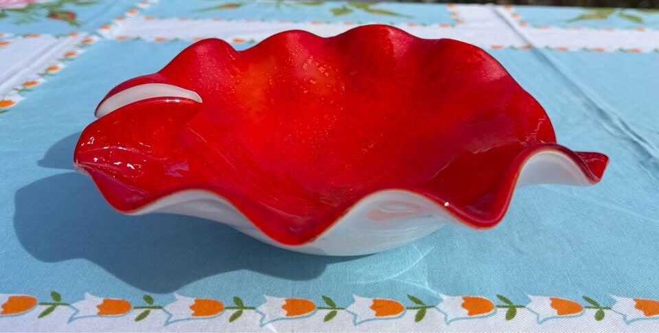 Vintage Mid-Century Murano Art Glass Ruffled Dish - Red & Gold Aventurine - photo 7
