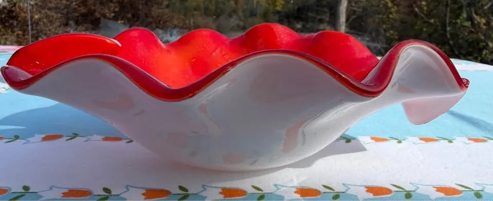 Vintage Mid-Century Murano Art Glass Ruffled Dish - Red & Gold Aventurine - photo 8
